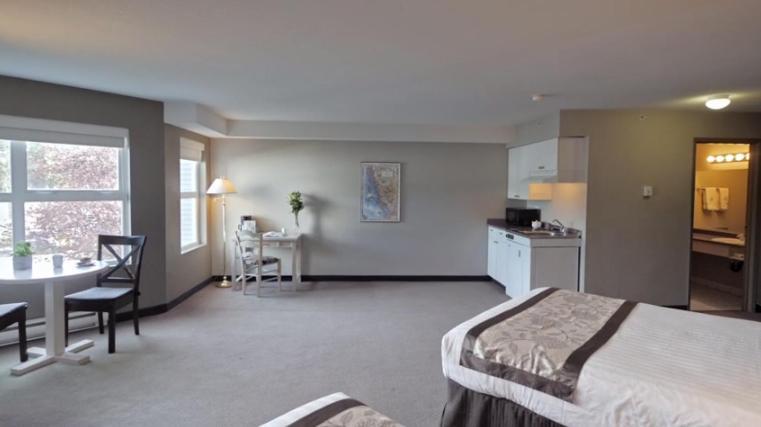 Quarterdeck Inn Port Hardy Room photo